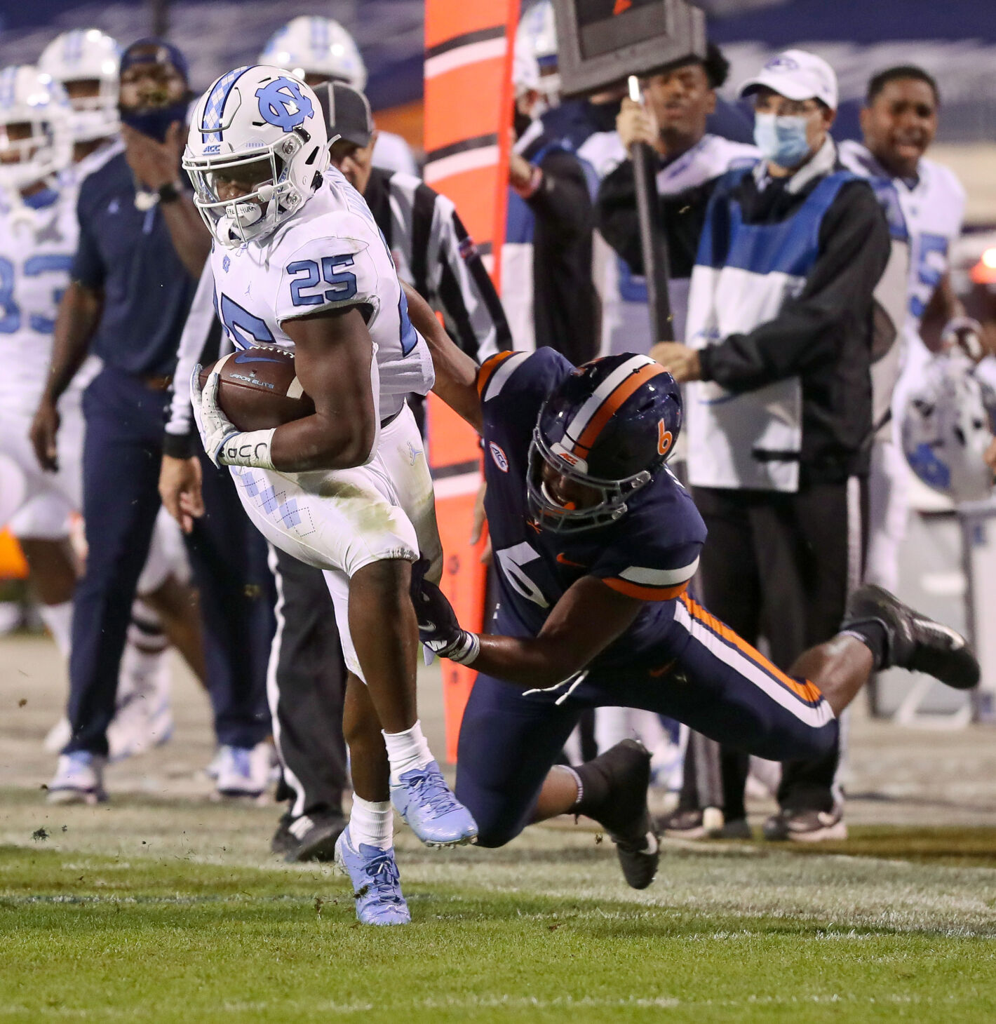 103120-cdp-sports-uva-unc552.JPG